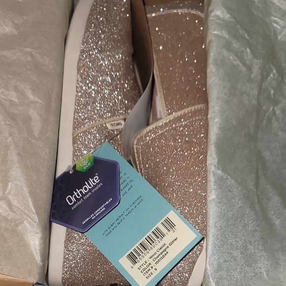 TOMS Women's Sparkling Slip-On Flats - Gold - Picture 1 of 3